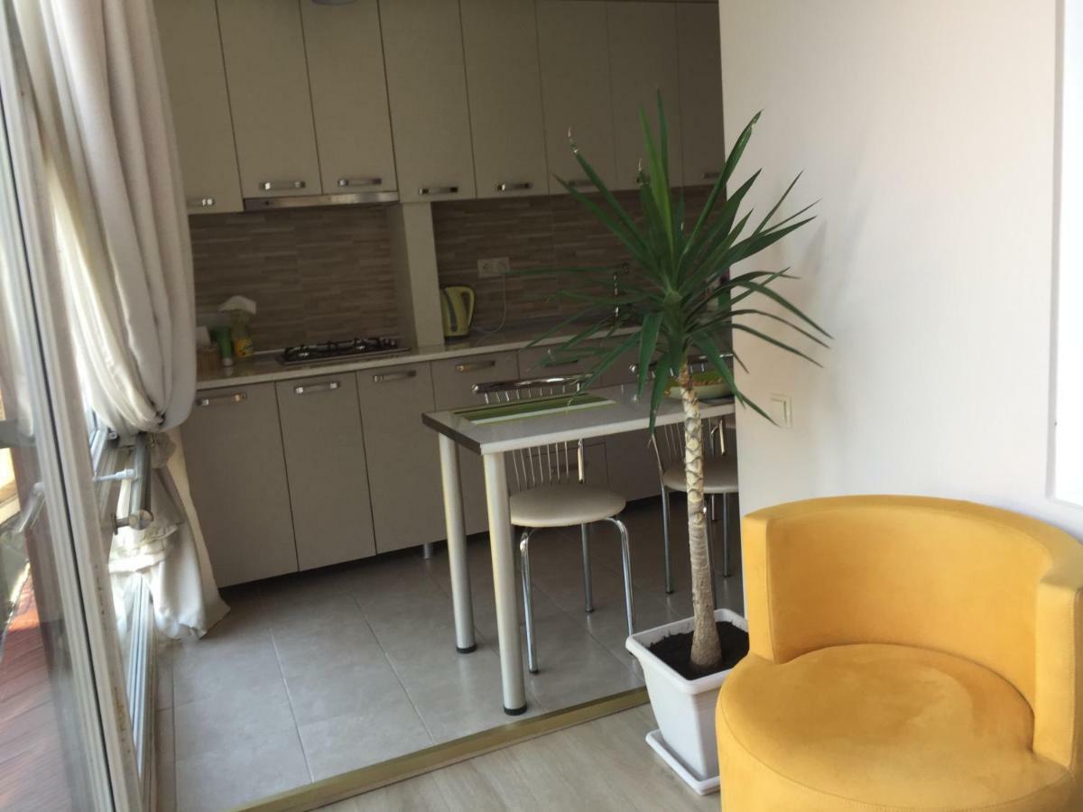 City Center Apartment Тбилиси Екстериор снимка